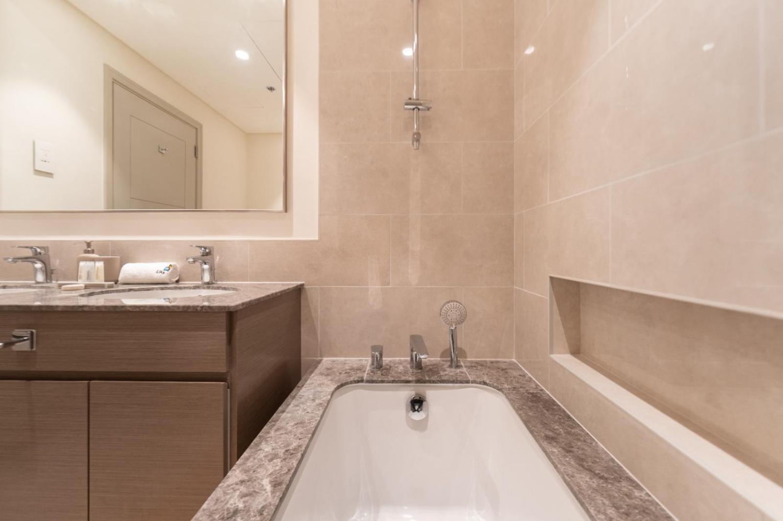 Charming In Downtown Just Steps From Burj Khalifa & Mall By Bhavan Appartement